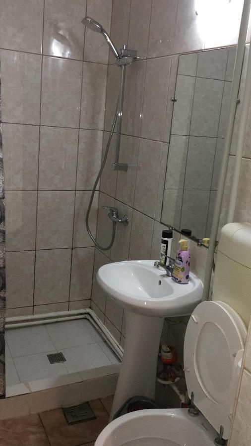 Apartmán Garsoniera Centru Galaţi Exteriér fotografie