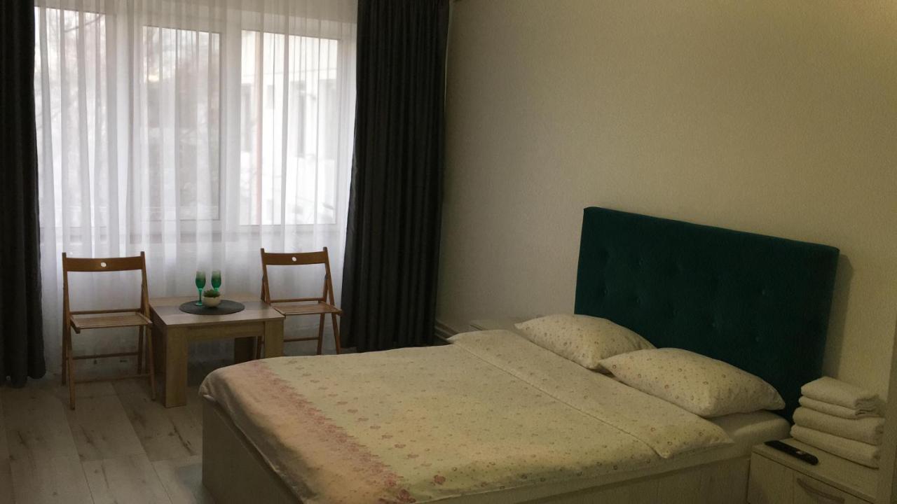 Apartmán Garsoniera Centru Galaţi Exteriér fotografie